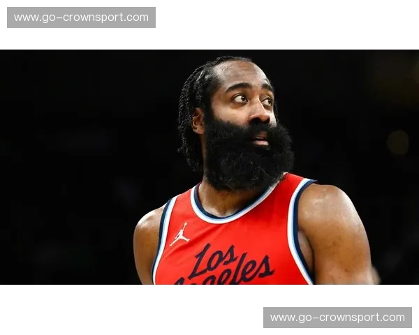 巅峰对垒的纯粹艺术：为何快船vs爵士录像成为了懂球者的案头必备？